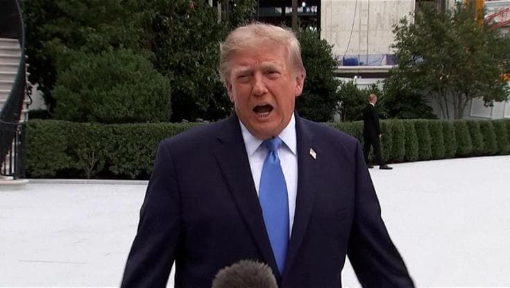 Iran, Trump: "Lo abbiamo decimato, ora devo scegliere se usare la via facile o quella difficile"