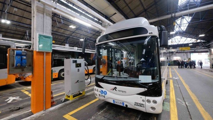 Genova, a Palmaro la prima stazione di ricarica dei bus all'aperto