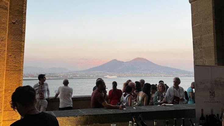 Dai pescatori di rifiuti al "booking del mare": a Napoli le dieci startup della Blue Economy