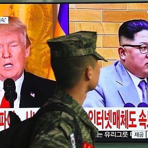 Trump: "Nord Corea ha promesso di fermare i test missilistici, io mi fido"