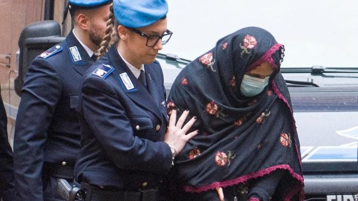 Saman, la madre in aula per la prima volta. In un video la ricostruzione del delitto
