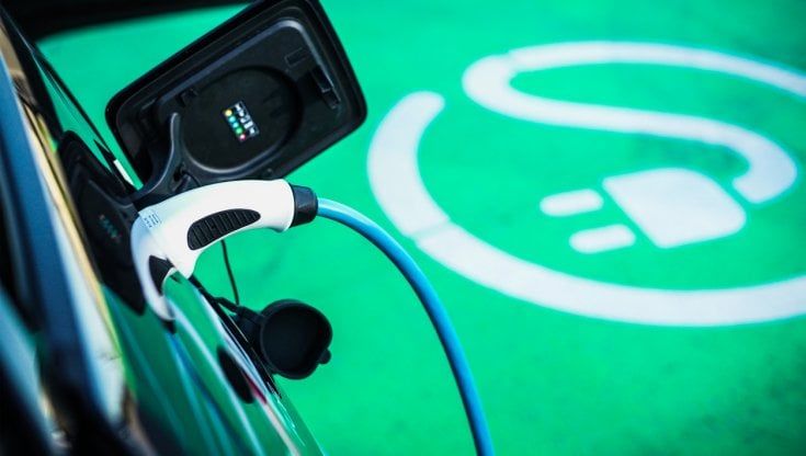La corsa alle auto elettrica crea opportunità d’investimento  