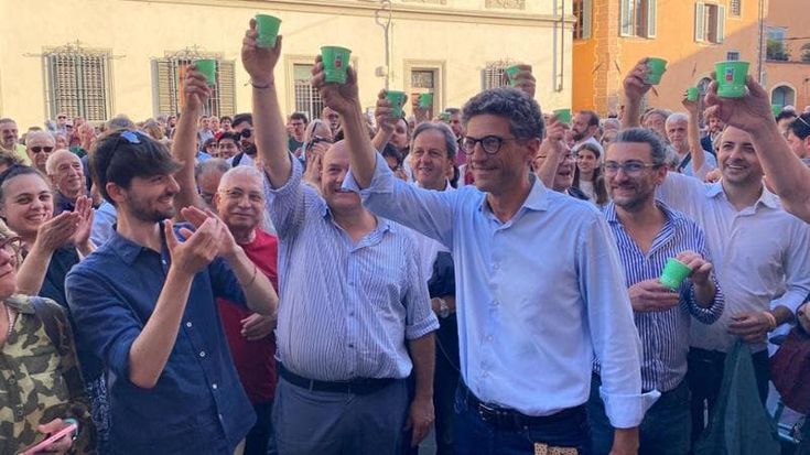 Pistoia, Campionato della Bugia: “laurea honoris causa” al sindaco Capecchi, diploma all’ex Tomasi