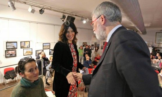 Primarie, &egrave; bufera: Lunardon con Cofferati, Paita attacca: "Il partito non mi appoggia"