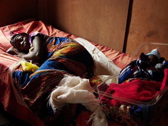 Ebola, in Sierra Leone e Liberia scatta una quarantena per 4 giorni