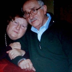 Morta sette giorni fa e tenuta in casa. La famiglia d&agrave; l'ok alla sepoltura