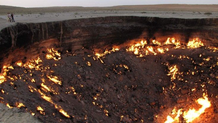 Il Turkmenistan vuole spegnere la sua "Porta dell'Inferno"