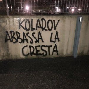 As Roma, scritte contro Kolarov sui muri del Torrino