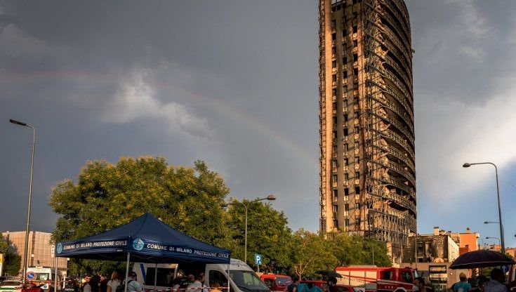 Incendio Milano, Capolongo (Politecnico): "Alla città verticale servono più regole sulla sicurezza"