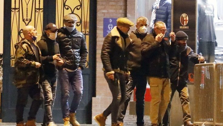 Mihajlovic e i tifosi: 45 minuti di faccia a faccia. E scoppia la pace