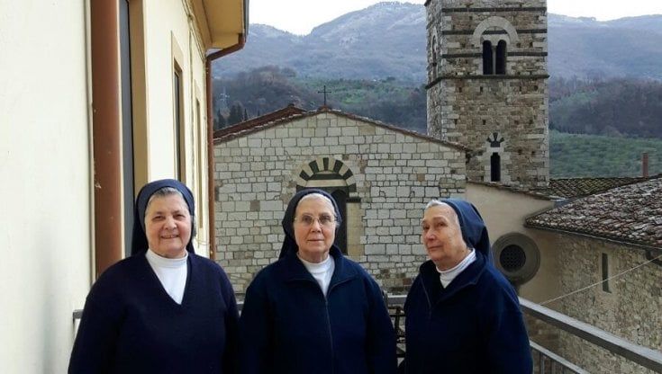 "In pensione" le ultime tre suore, dopo 100 anni Vaiano saluta le Figlie della Carità di San Vincenzo de Paoli