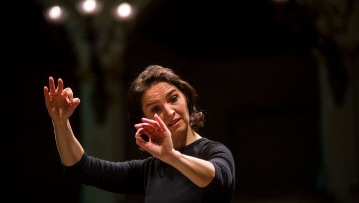 Oksana Lyniv direttrice musicale del Comunale di Bologna: è la prima volta in Italia per una donna