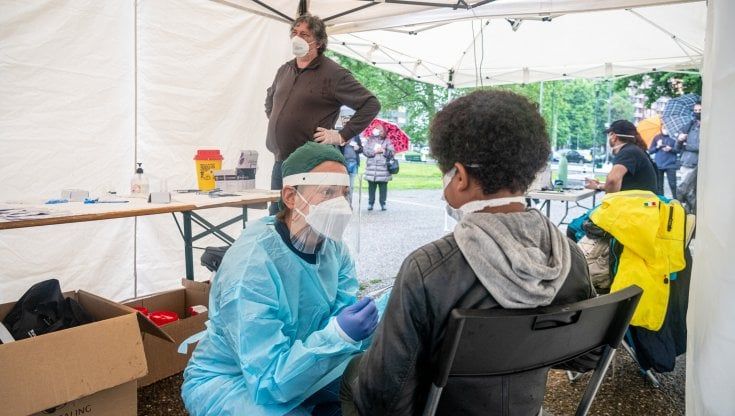Coronavirus in Italia, il bollettino di oggi 3 maggio:  5.948 nuovi casi e  256 morti