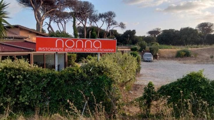 Molotov contro il ristorante “Nonna” a Ostia, seconda intimidazione in dieci giorni