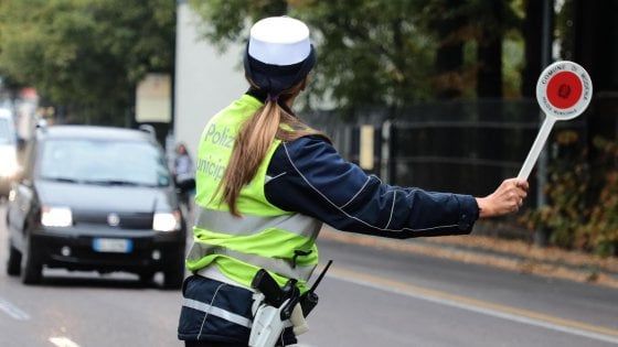 Piemonte, stop dal 15 ottobre ai diesel Euro3: ma se chi guida ha settant'anni niente blocco antismog