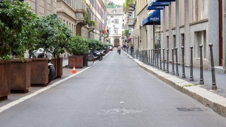 Bancarotta fraudolenta, sequestrate tre proprietà da 12 milioni nel Quadrilatero della Moda: l'immobiliarista cercava di venderle all'asta