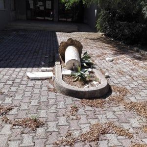Trapani, rubato il busto che ricorda la strage di Pizzolungo