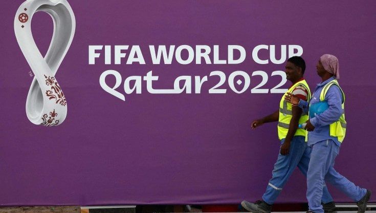 Mondiali in Qatar, tra spese folli e diritti calpestati l'Emirato vuole trasformarsi in un’altra Dubai