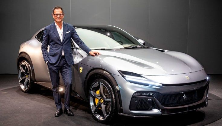 Flavio Manzoni: “Suv? No, Purosangue. Ecco com’è nata  la nuova Ferrari”