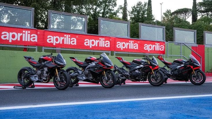 Aprilia Racer Days, la prova a Vallelunga della gamma Factory