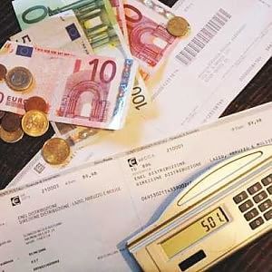 Energia, ok alle bolletta a rate anche dopo scadenza 