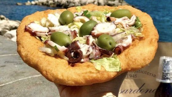 La Masardona, il regno della pizza fritta sbarca a Roma
