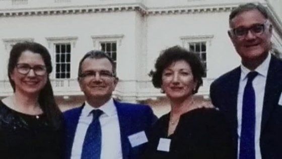 Luminare dell'oncologia stroncato da un tumore a sessant'anni, la sorella: "L'eredità? Un cento ricerca" 