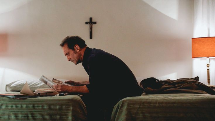 “L'apparizione”: testimonianze e misteri di una nuova Bernadette