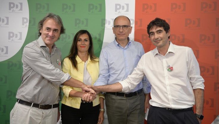 Il Pd firma il patto con Si, Verdi e Di Maio: “Difendiamo la Carta”