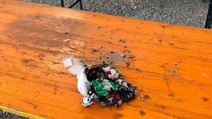 Germignaga, bruciate le bandiere del Pd alla Festa dell’Unità: “Non ci lasceremo intimidire”
