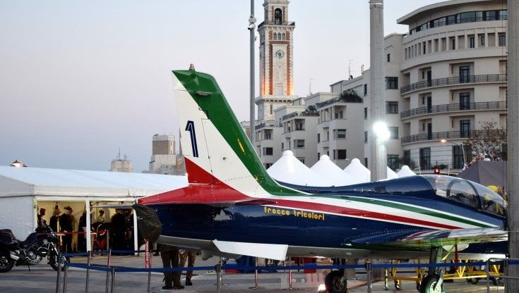 Bari, è il giorno del presidente Mattarella: Frecce Tricolori e parà sul lungomare. Ecco il programma