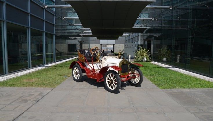 Auto d'epoca protagoniste nel documentario su Puccini