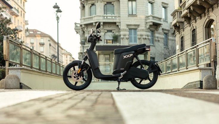 Askoll XKP, ecco il nuovo scooter elettrico tutto design e tecnologia. Ma attenti al prezzo...