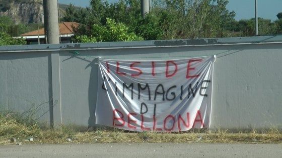 Nel Casertano, incendio di rifiuti speciali pericolosi all’ex  Ilside di Bellona