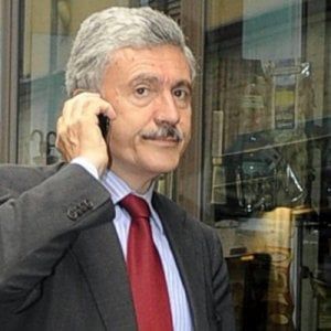 Polemica su D'Alema, il Pd: "Vota Raggi? Sfasciare tutto non serve"
