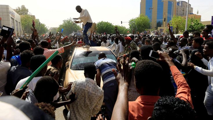  Golpe contro Bashir, dopo trent’anni il Sudan volta pagina  
