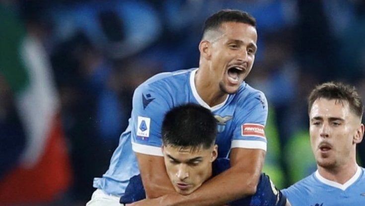Lazio-Inter, il rosso a Luiz Felipe, le lacrime e le scuse: "Ho sbagliato a saltare addosso a Correa, ma lui è il mio migliore amico"