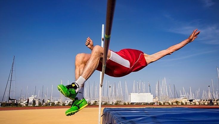 Alberto, l'atleta di 80 anni: "Ho appena battuto il record italiano di salto in alto e non ho nessuna intenzione di fermarmi"