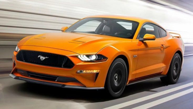 La rivoluzione Mustang continua: dopo l'elettrica ecco la prima ibrida