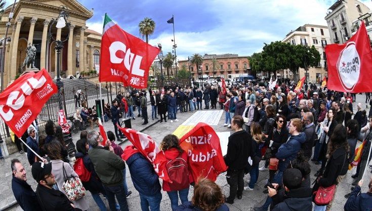 Sit-in per la sanità pubblica, la protesta degli ambulatori popolari