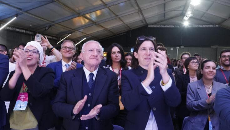 Napoli, Schlein al congresso Giovani Dem: “Redistribuzione ricchezze al centro del dibattito”