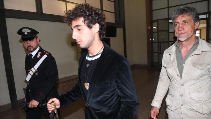 Aggressione a Davide Cavallo: “Agghiacciante disumanità, un minuto di crudeltà devastante”