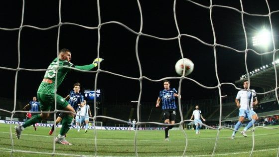 Atalanta, de Roon regista di se stesso: tanta ironia social sull'autogol