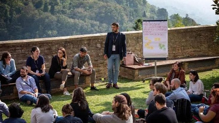 No-profit italiano: 938mila dipendenti e 372mila organizzazioni, ma il vero capitale è la relazione