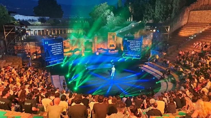 Luciano Floridi a Pompei, lezione sull’IA: “Dobbiamo progettare le regole”
