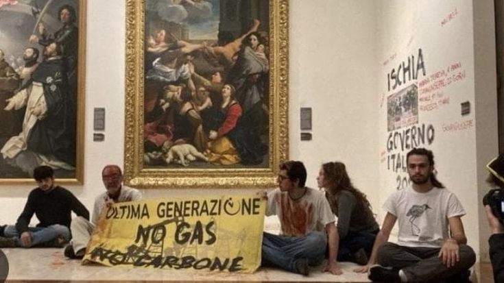 Per Ultima Generazione multa minima di 88 euro. “Non fecero danni, agirono per motivi morali e sociali”