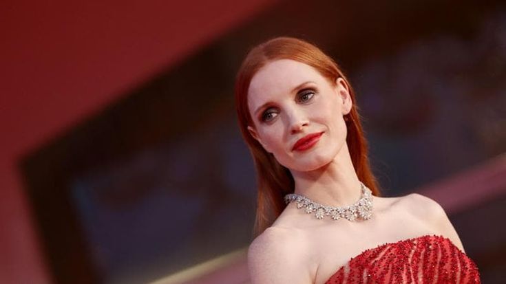 Le star a Venezia nonostante lo sciopero. Da Adam Driver a Jessica Chastain: chi viene (e chi no) alla festa