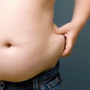 Colon, studio su 250 mila persone: "Ragazzini obesi più a rischio tumore da adulti"