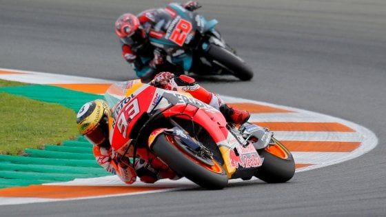 MotoGp, test Losail: brillano le Suzuki, Yamaha si difendono