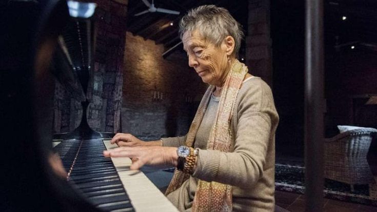 Ho fatto la pianista ma non lo ero